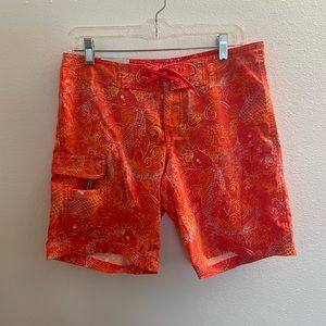 NWT Columbia Women’s Koi Fish10” Inseam Orange Omni Shade Board Shorts Size 6